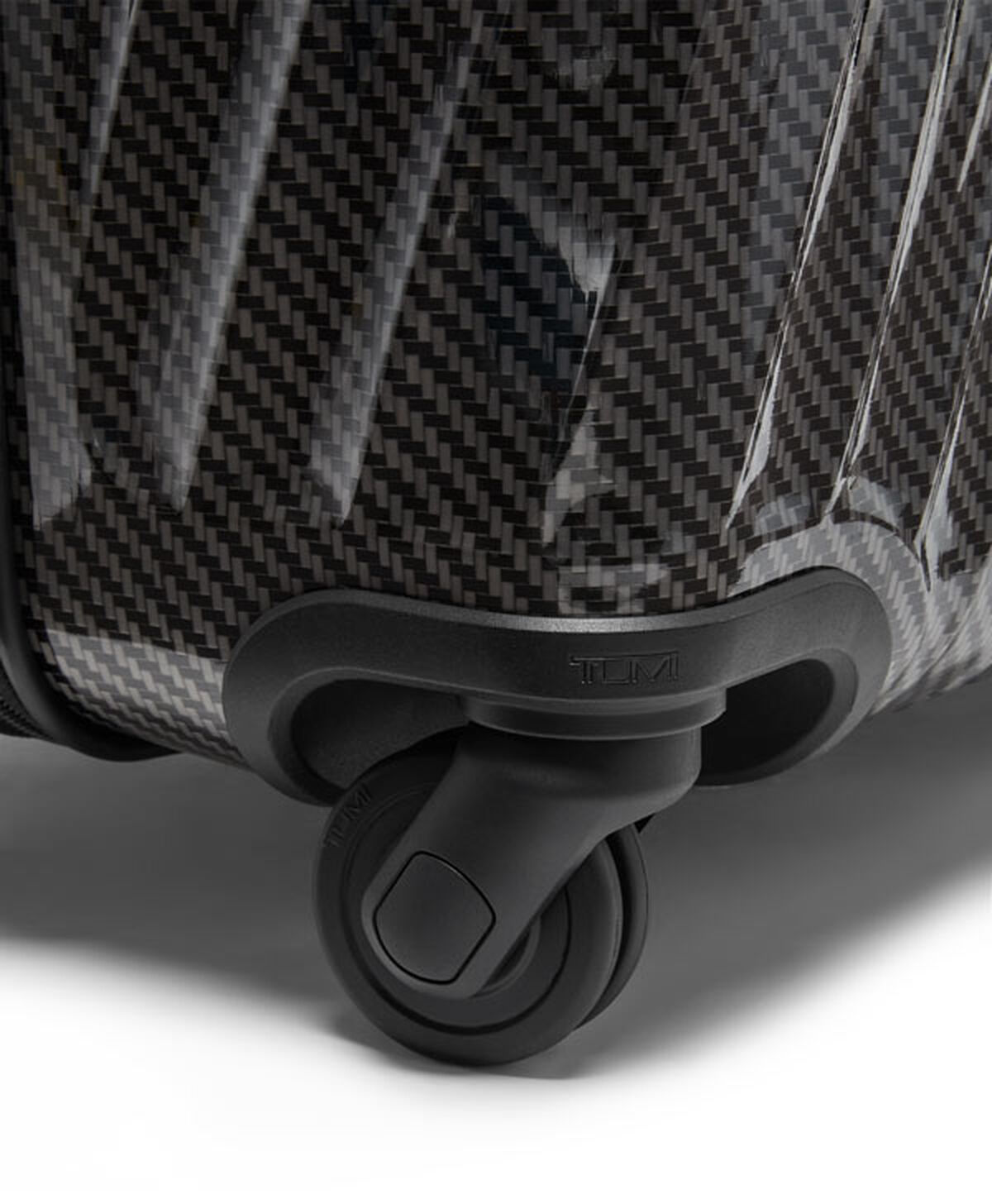 TUMI Walizka Short Trip 66 cm