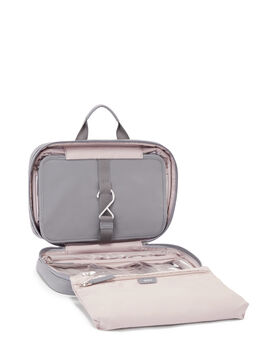 Madeline Cosmetic Voyageur