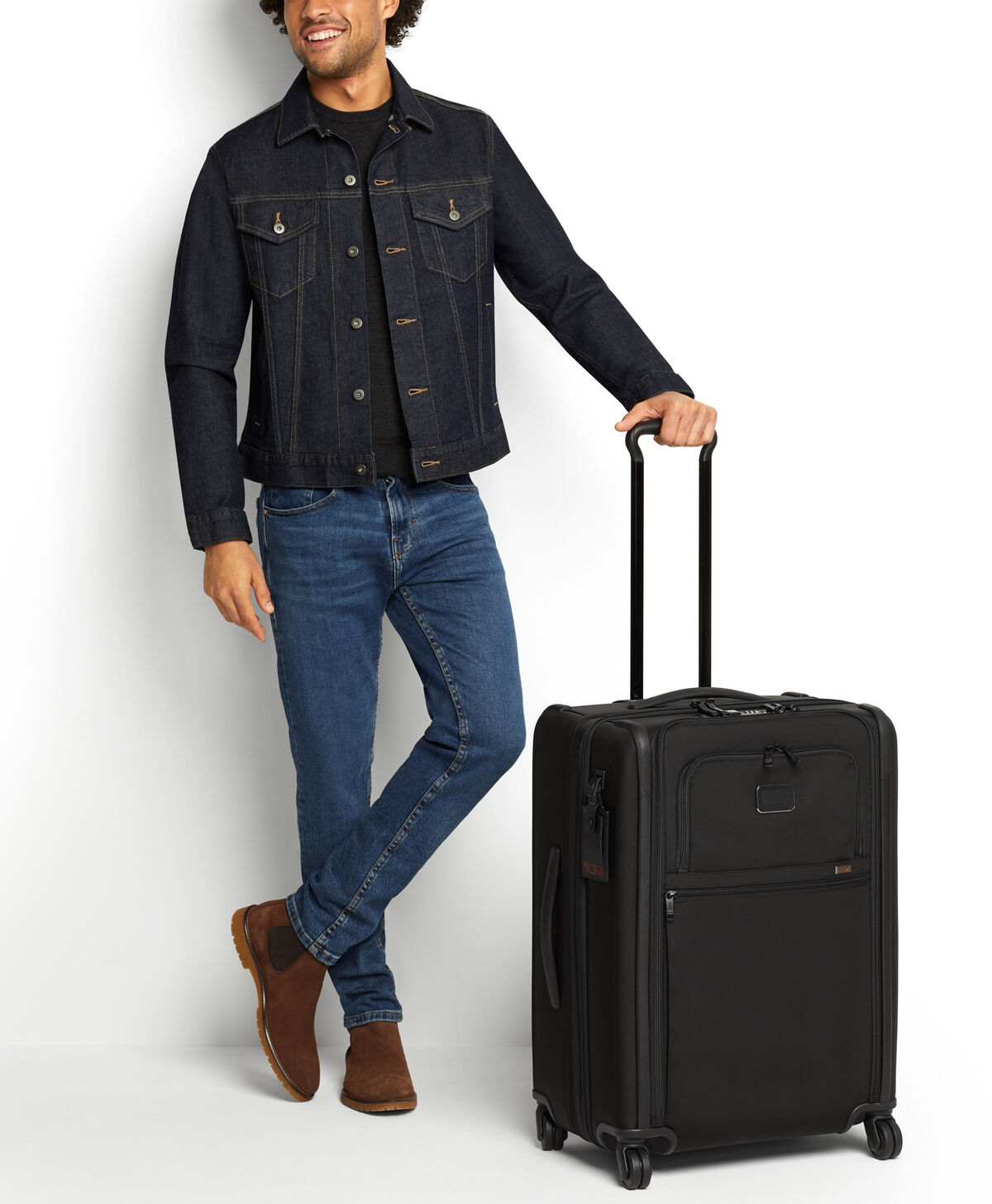 TUMI Alpha 2 ST EXP 4 WHL P/C  Black