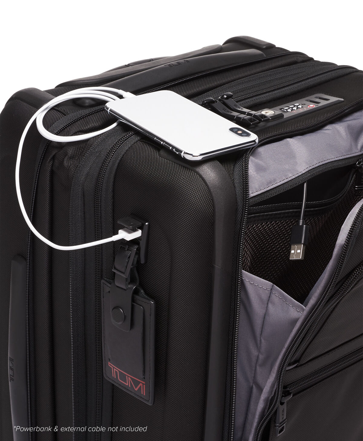 TUMI Alpha 2 INTL EXP 4 WHL C/O  Black