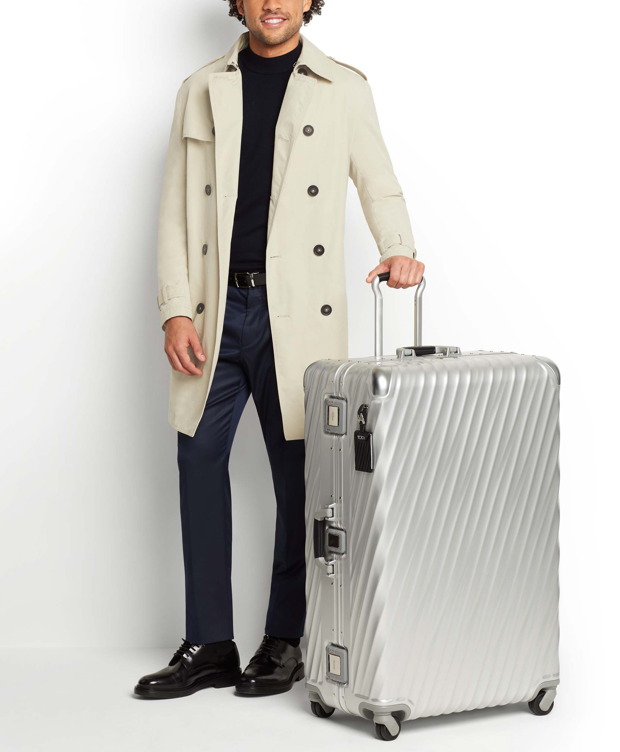 19 Degree Aluminium Walizka Worldwide Trip 86 5 cm Silver TUMI Polska