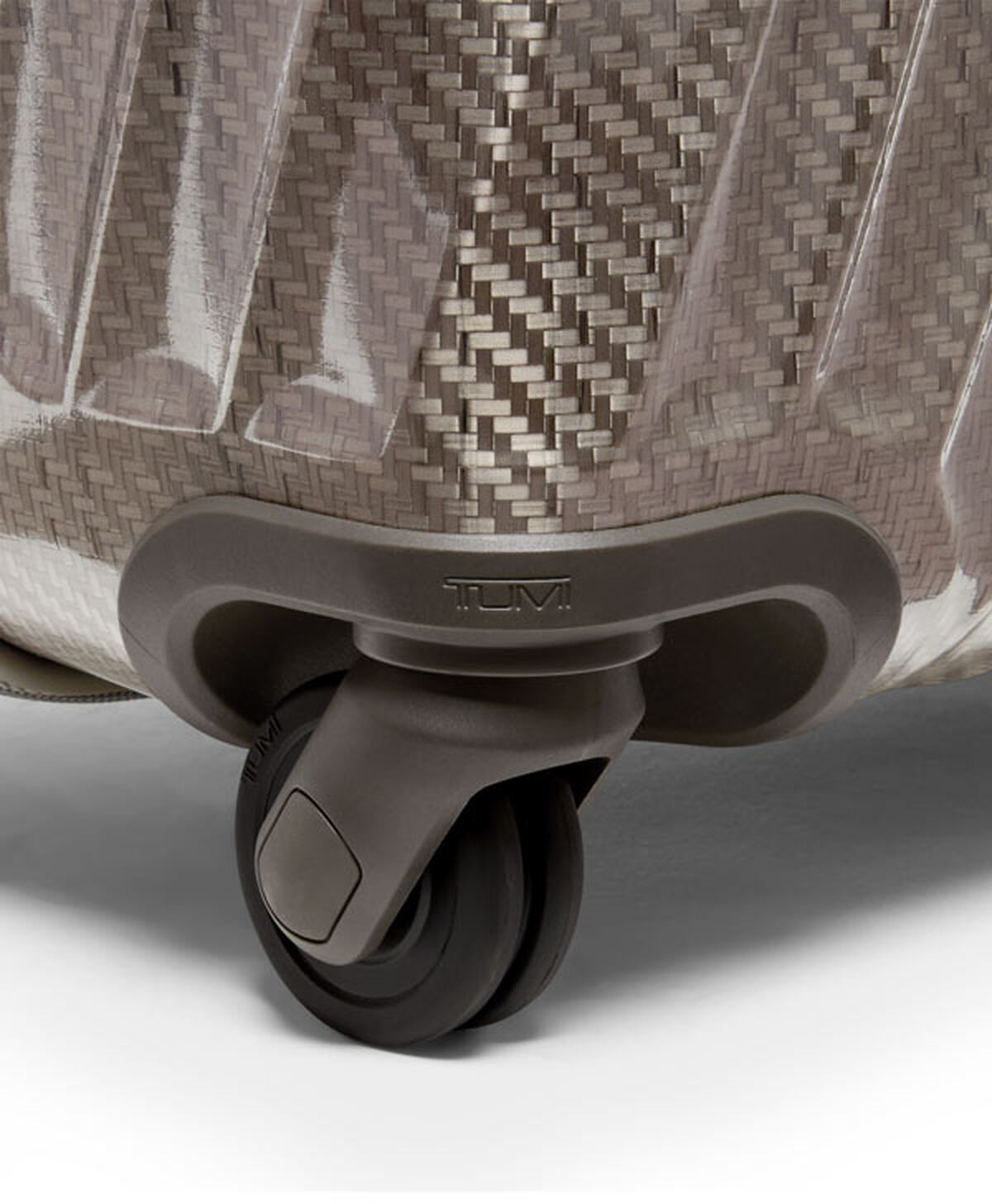 TUMI Walizka Short Trip 66 cm