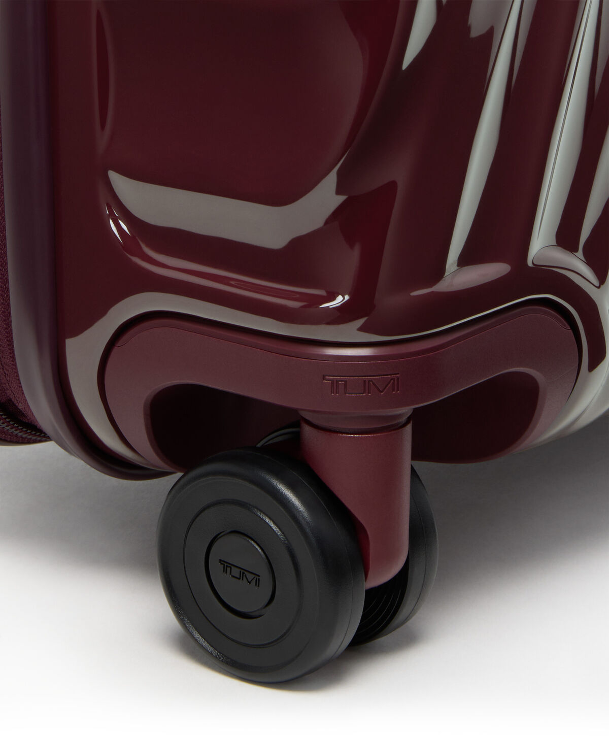 TUMI Walizka Kabinowa poszerzany Continental  55 cm