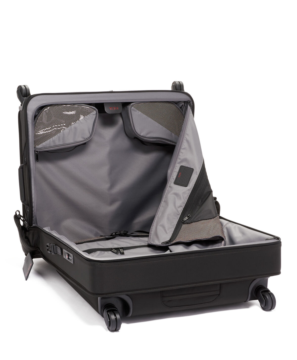 TUMI Alpha 2 EXT TRIP 4 WHL GMT BAG  Black