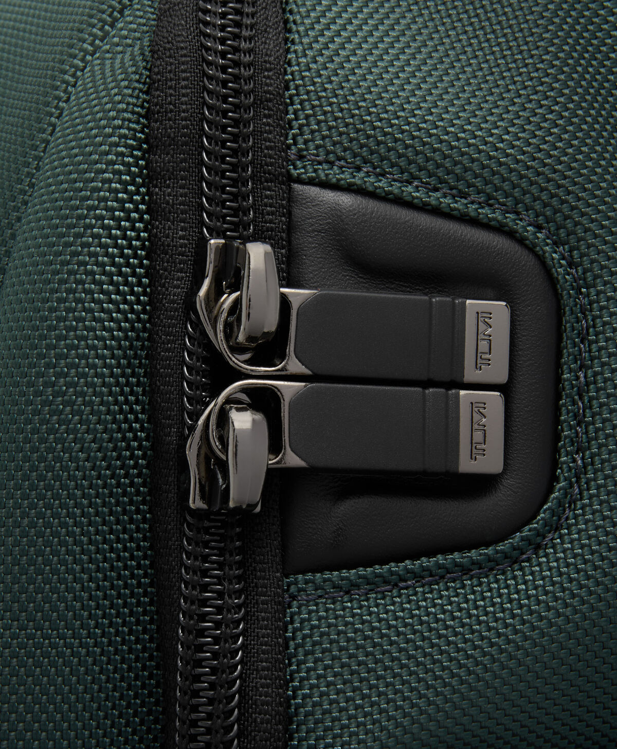 ALPHA Tumi Brief Plecak