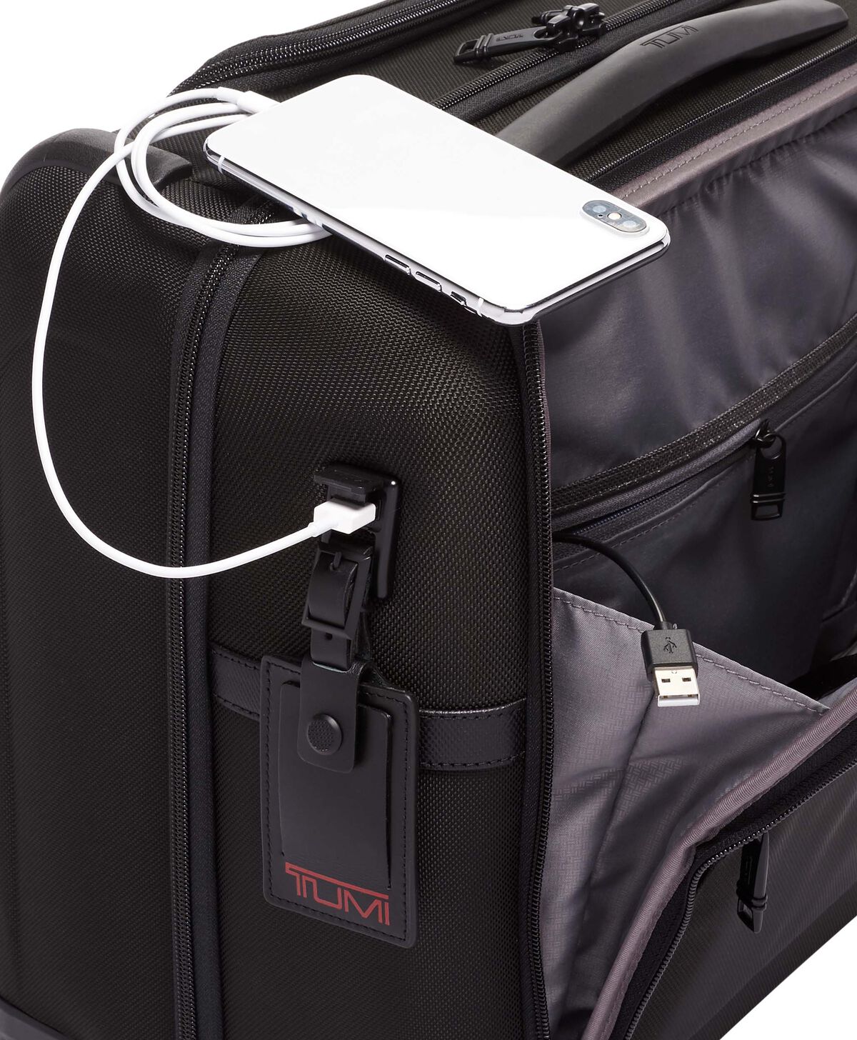 TUMI Alpha 2 COMPACT 4 WHL BRIEF  Black