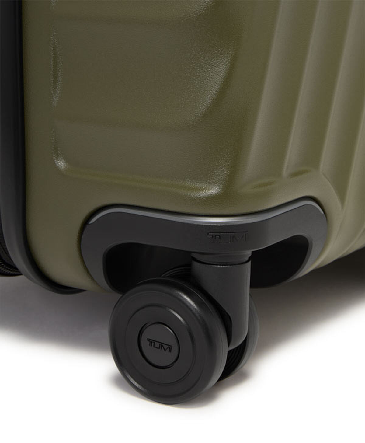 TUMI 19 DEGREE Short Trip Expandable Checked Luggage 66 cm Olive Texture