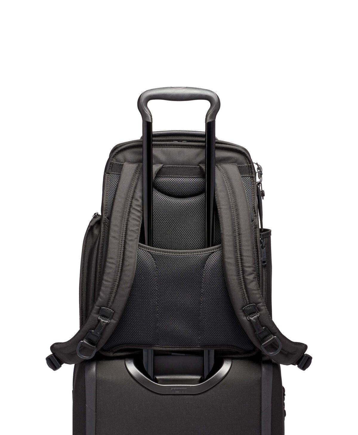 TUMI Alpha 2 COMPACT LAPTOP BRIEF PACK  Black