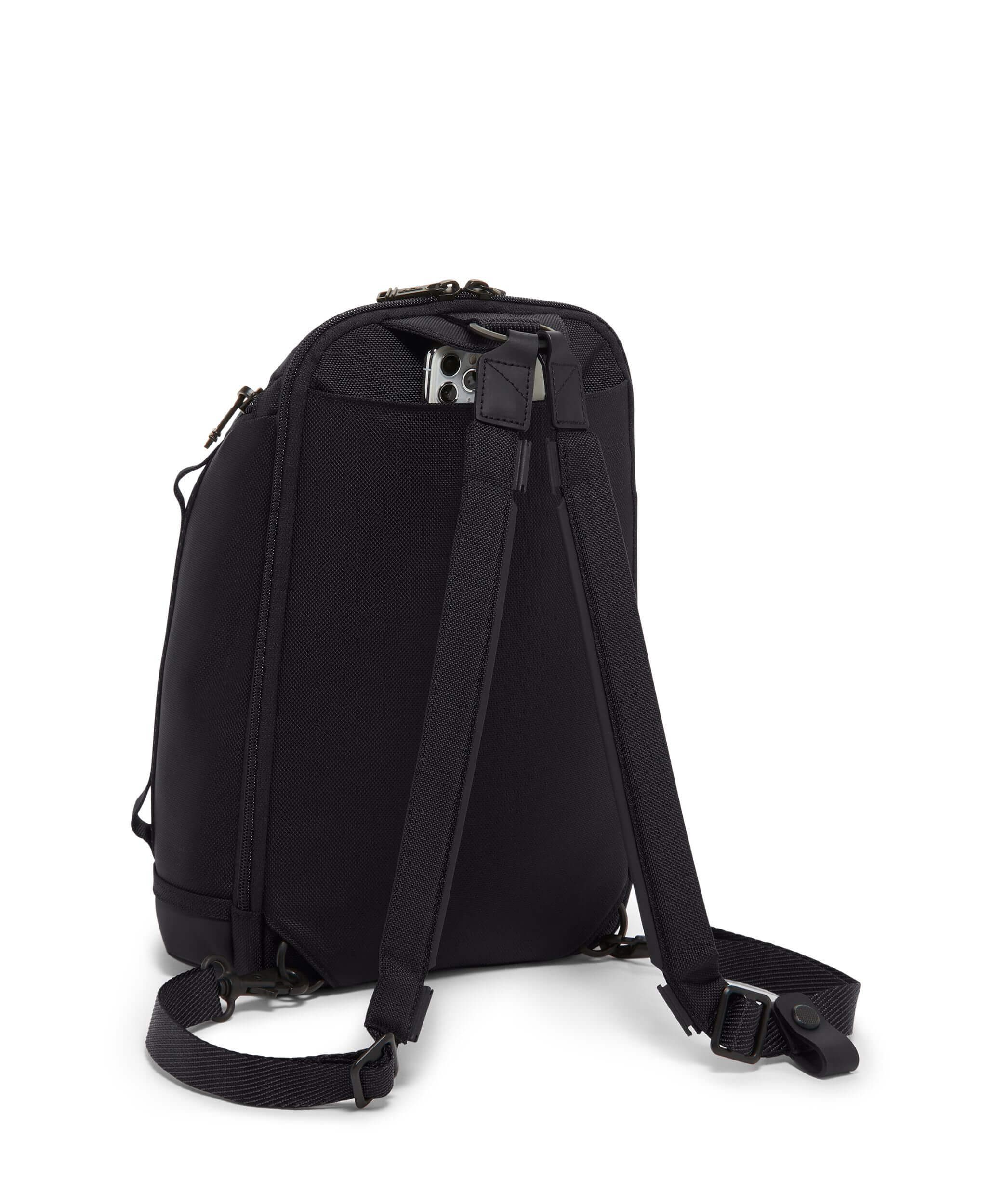 TUMI「ナイト」スリングバックパック ブラック ベストバイ】TUMI Alpha Bravo「ナイト」スリングが、モバイラー