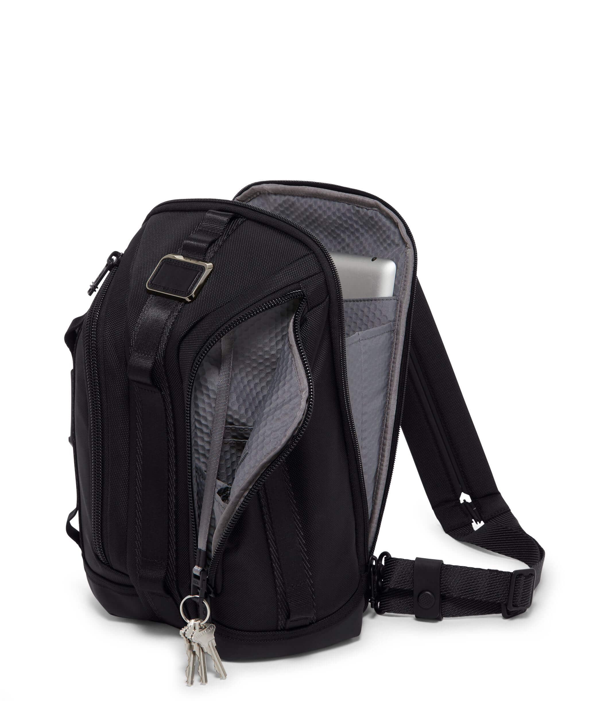 TUMI「ナイト」スリングバックパック ブラック ALPHA BRAVO 「ナイト」スリング ブラック｜TUMI(トゥミ)公式